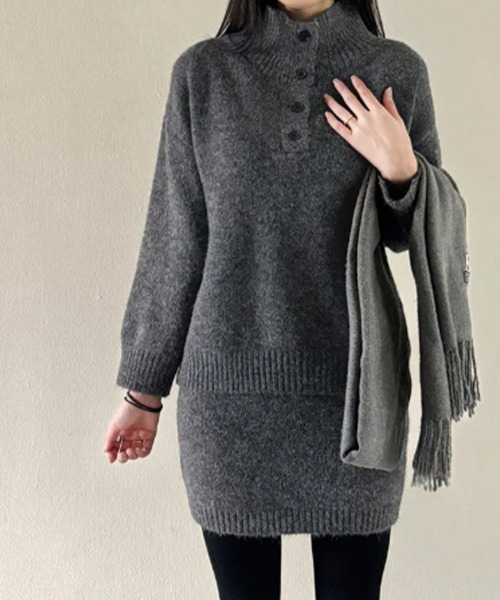 黒の刺繍ハイネックトップスとミニスカートセット セットアップ ハイネックニット ミニスカート レディース : ZOZOTOWN