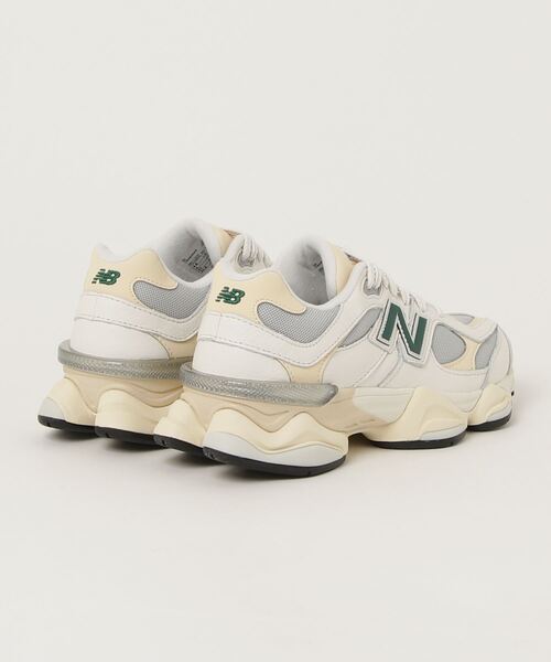 「New Balance」 ローカットスニーカー 24.0cm ホワイト×グリーン レディースの画像