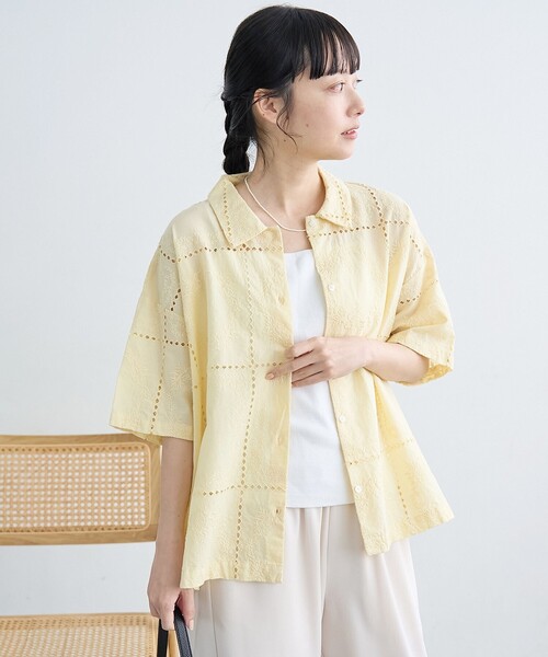 coen（コーエン） ブラウス シャツ パッチワーク風フラワー刺繍半袖