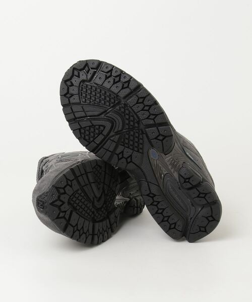 「New Balance」 ローカットスニーカー 24.0糎 まっ黒い薄墨色 メンズ