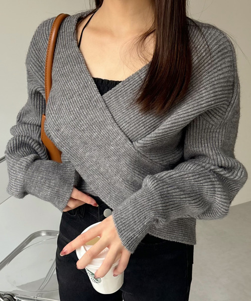 Ada. ニット セーター 1枚でキマる大人かわいい。クロス
