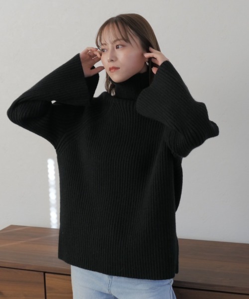 Reurie'（レウリィ） ニット セーター オーバーフレアスリーブ