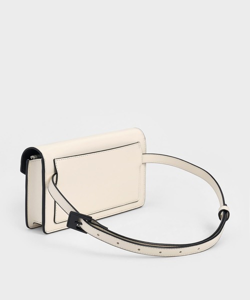 新品　サマンサ エンベロープチェーンエンベリシュッドクロスオーバーバッグ CHARLES & KEITH｜Samantha サマンサ エンベロープチェーン