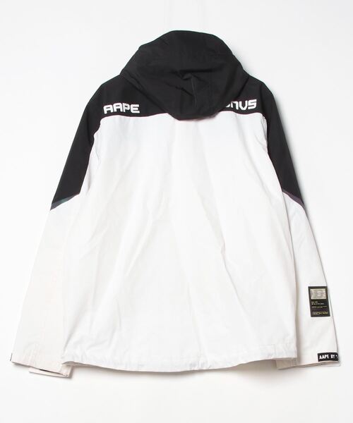 A BATHING APE ホワイト ジップアップジャケット AAPE BY *A BATHING APE® ジップアップ ジャケット | ホワイト