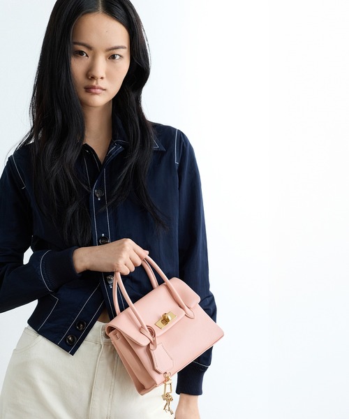 CHARLES & KEITH ケリー ボクシートートバッグ ブラック CHARLES & KEITH Kerry ミニケリー ボクシートートバッグ （Black