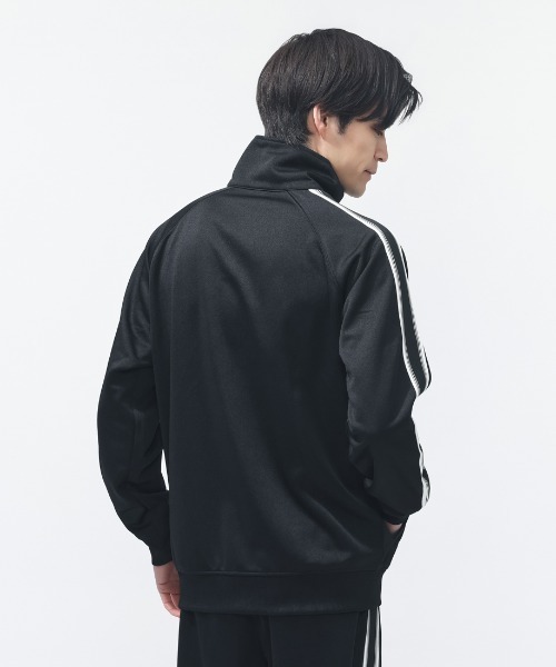 【ニューエラ 】美品 セットアップ ジャージ上下 ロゴプリント ブラック L　黒 NEW ERA - 乃木坂着用！ ニューエラ ジャージ上下Lセットの通販 by