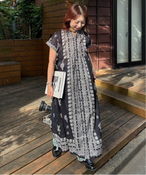 AS KNOW AS（アズノゥアズ） ワンピース 夏 半袖 インド パネル柄彩り