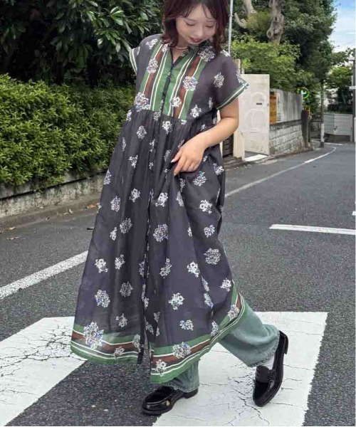 AS KNOW AS（アズノゥアズ） ワンピース 夏 半袖 インド パネル柄彩り