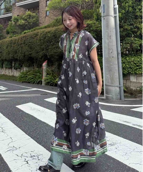 AS KNOW AS（アズノゥアズ） ワンピース 夏 半袖 インド パネル柄彩り