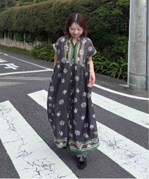 AS KNOW AS（アズノゥアズ） ワンピース 夏 半袖 インド パネル柄彩り