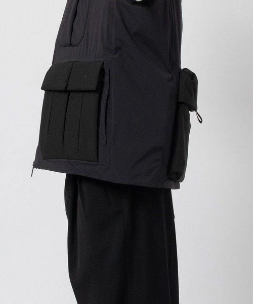 WHITE MOUNTAINEERING（ホワイトマウンテニアリング） ダウンベスト