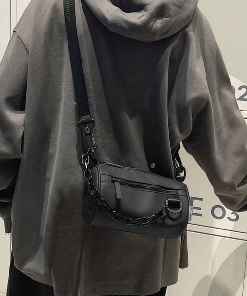 TARドラムショルダーバッグ美品 レディース ショルダーバッグ レザー ドラム型 : 五番街 バッグ