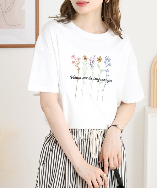 アルベロベロの花柄刺繍 AラインTシャツ 半袖 tシャツ BRODIAEA カラフルフラワー刺繍半袖Tシャツ レディース