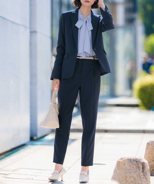 ￼新品la.f...パンツスーツ　11号 スーツ 最新 11号 新品la.fパンツスーツ 11号 新品la.fパンツスーツ 11