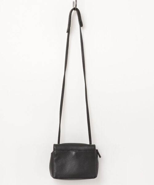 ear PAPILLONNER イア パピヨネ　ショルダーバッグ　ブラック ear PAPILLONNER（イア パピヨネ） ショルダーバッグ - ブラック