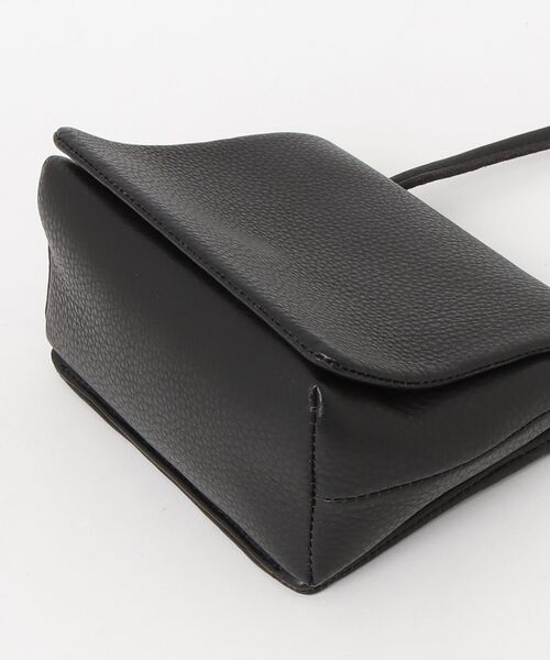 ear PAPILLONNER（イア パピヨネ） ショルダーバッグ - ブラック