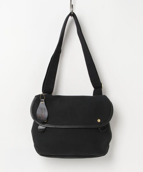 BRADY（ブレディ） ショルダーバッグ - ブラック レディース