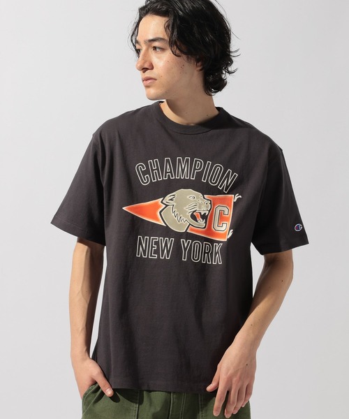FRAGMENT✕Champion Tシャツ Champion（チャンピオン） tシャツ 「」グラフィックプリントショート