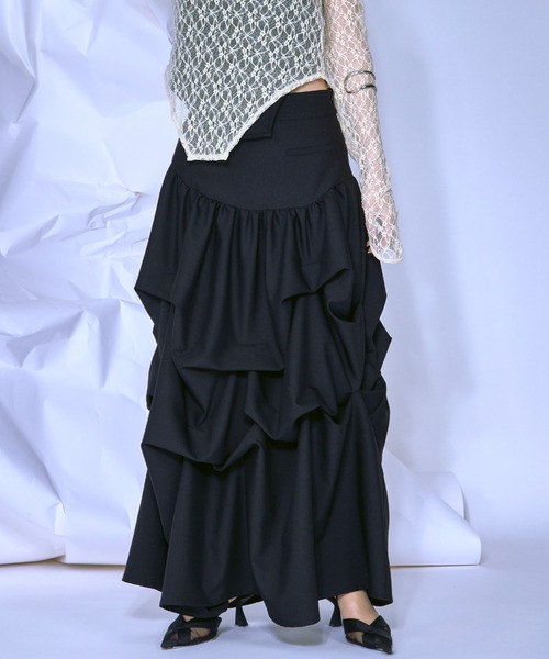 ジオメトリックボリュームタックスカート　FENNEL YAMADAYA FENNEL ジオメトリックボリュームタックスカート スカート