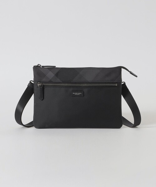 美品 ブラックレーベルクレストブリッジ ショルダーバッグ サコッシュ 軽量 BLACK LABEL CRESTBRIDGE ショルダーバッグ 「一部店舗限定