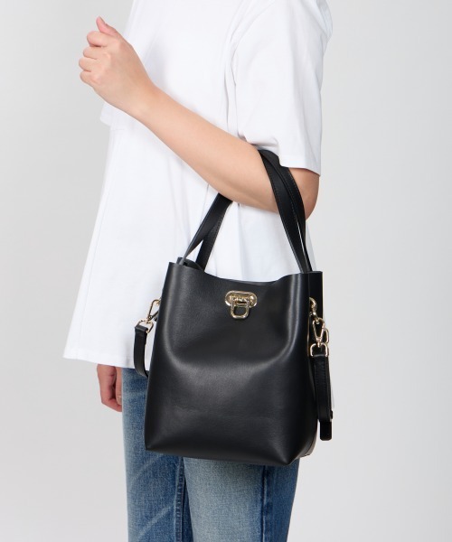 PELLICO ペリーコ 2way ショルダーバッグ レザー切り替え 水玉 A4 PELLICO - PELLICO ペリーコ 2way ショルダーバッグ レザー切り替え