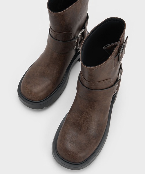 CHARLES & KEITH ブラック サイドゴアブーツ Black Side-Zip Ankle Boots - CHARLES & KEITH ES