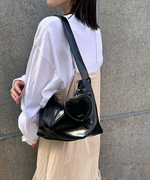 mystic（ミスティック）の「loti ハートポーチ付きホーボーBAG