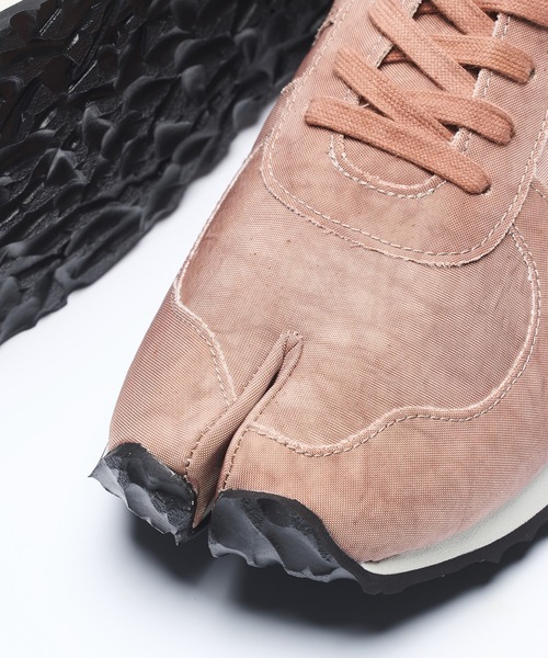 tabito スニーカー 「REBIRTH PROJECT × Tabi Trainer Airbag