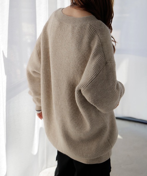 HUG.U（ハグユー） ニット セーター チクチクしない 深Vモヘアニット