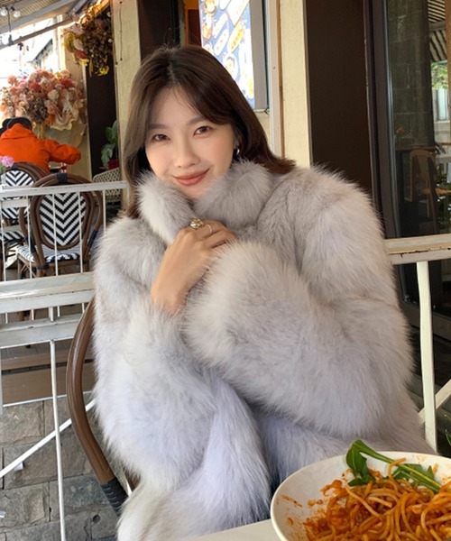 美品！エストネーション　フェイクファーコート　サイズ36 エストネーション フェイクファーコート フード アウター ベージュ S