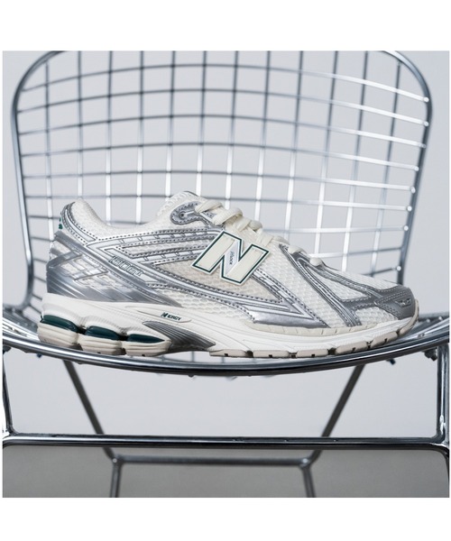 New Balance（ニューバランス） ローカットスニーカー 23.5cm シルバー