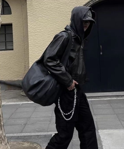 WYZ ショルダーバッグ フェイクレザービッグショルダーバッグ/A4サイズ