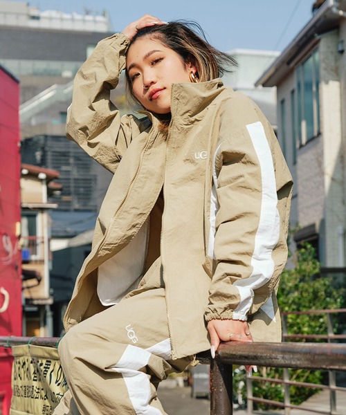 UGG Australia（アグオーストラリア） 「UGG」 ナイロンブルゾン L