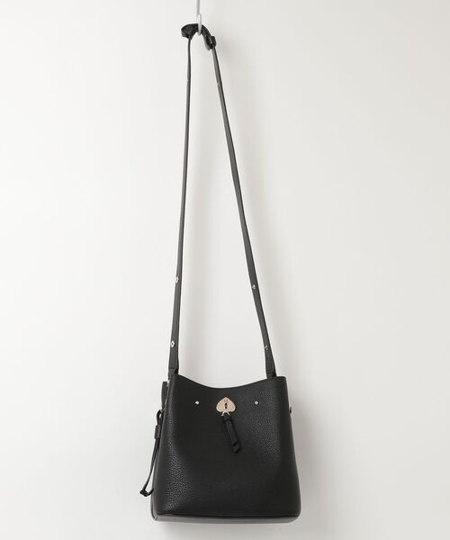 ほぼ新品　kate spade ショルダーバッグ ブラック kate spade NEW YORK（ケイト・スペード ニューヨーク） ショルダー