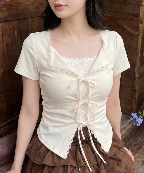 VIVIANO フリル付き半袖Tシャツ M ホワイト SPINNS（スピンズ） tシャツ 半袖 レイヤード風半袖カットソー/襟付き