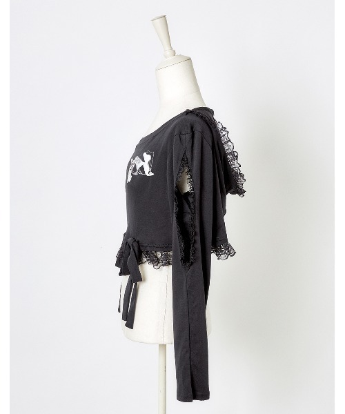 AVENCHUMU tシャツ Open shoulder printed ribbon hood tops
