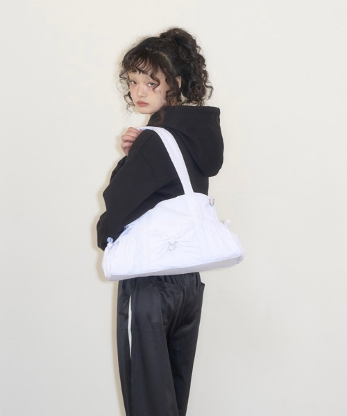 ILLIGO ショルダーバッグ バッグ 「日本未発売/WEB限定」ILLIGO