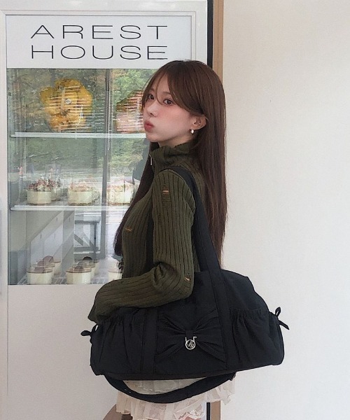 ILLIGO ショルダーバッグ バッグ 「日本未発売/WEB限定」ILLIGO