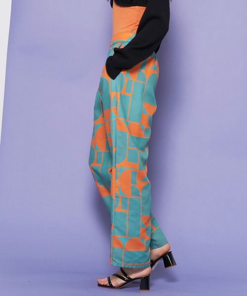 MAISON SPECIAL パンツ 36(Sサイズ) MAISON SPECIAL - 【残り一点】Asymmetry Zipper Curve Pants