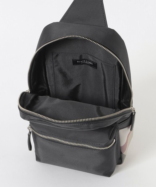 【極美品✖️レア】BLACK LABELクレストブリッジ　レザーウエストポーチ ブラックレーベルクレストブリッジ ウエストポーチ ボディバッグ