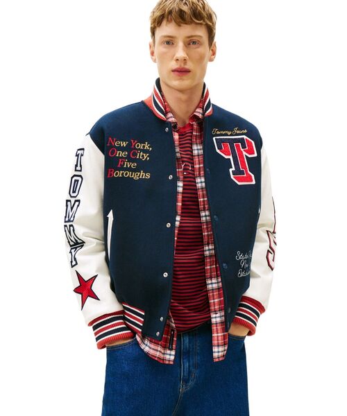 TOMMY JEANS（トミー・ジーンズ） ブルゾン アウター バーシティバッジ