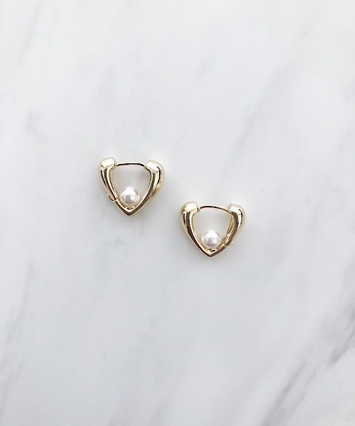 TIMELESS&THREE（タイムレスアンドスリー） ピアス ハートパール