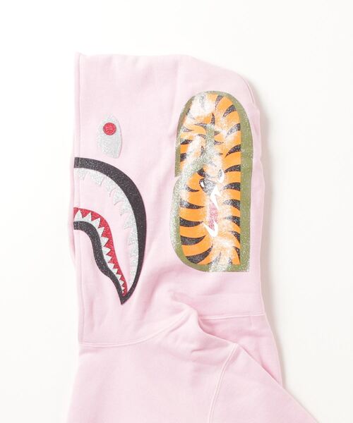 A BATHING APE パーカー SHARK PULLOVER HOODIE レディース