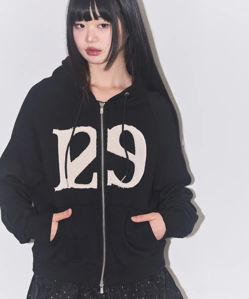 ILLIGO パーカー 129 Logo Patch Hooded 黒 M ILLIGO（イリゴ） パーカー 「日本未発売/WEB限定」/ロゴパッチ