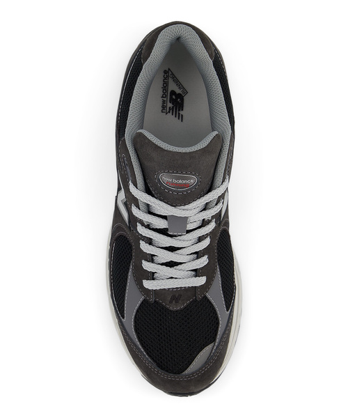 New Balance スニーカー 2002r 美品 New Balance スニーカー 2002R GTX メンズ レディース