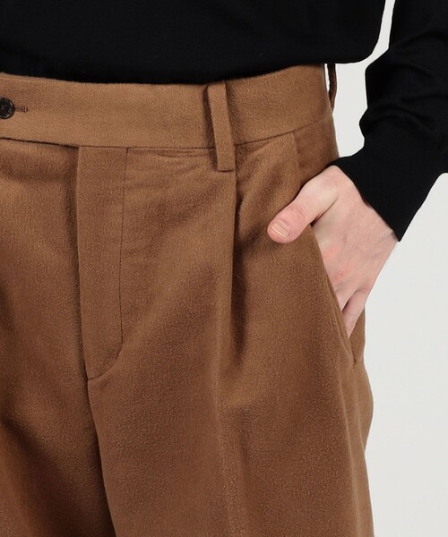 パンツ コットンシルクモールスキン 1プリーツ テーパードパンツ メンズの画像