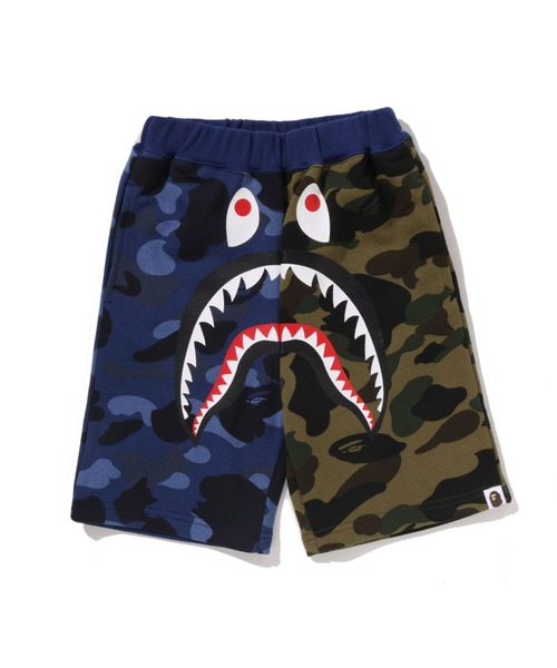 A BATHING APE（アベイシングエイプ） パンツ SPLIT CAMO SHARK SWEAT