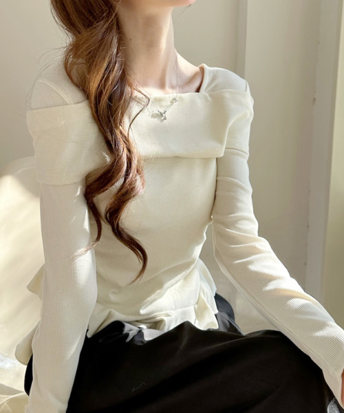 Ada. tシャツ オフショル風 サイドギャザー トップス レディース