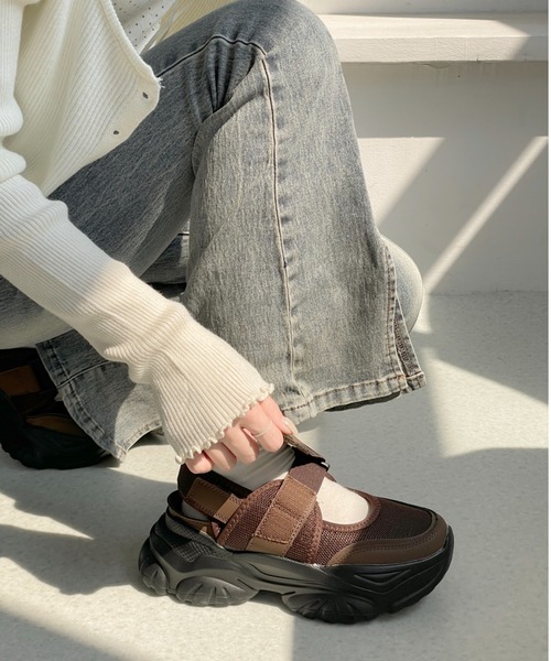 Shoes in Closet（シュークロ） スニーカー +6.5cm 軽量 厚底