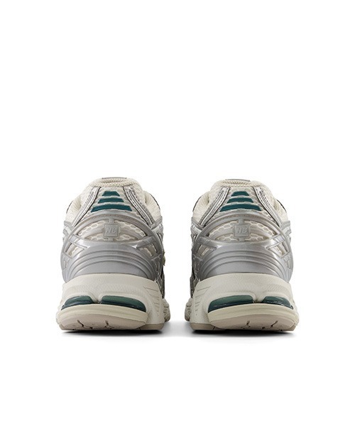 New Balance（ニューバランス） スニーカー M1906R EE メンズ